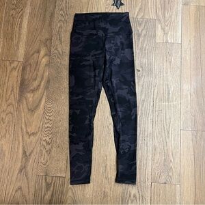 NWT Pixie Lane Camo Leggings Small